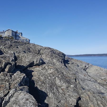 Bed and Breakfast Lotsstugan I Haernoesand Экстерьер фото